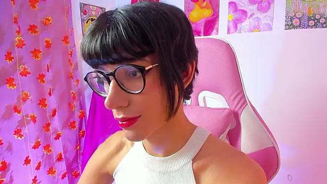 Madeline 21 online show from March 11, 5:11 am