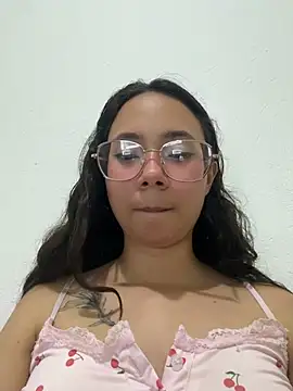 Aliciaa-petite online show from July 21, 3:18 am