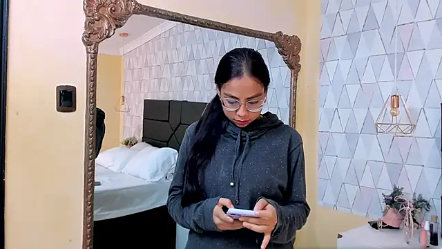 AbbyLoius online show from April 16, 2:06 pm