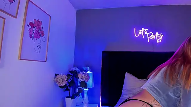 scarlett leex  online show from April 24, 3:42 am