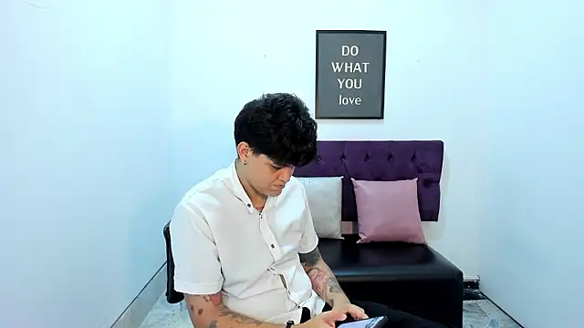 TomBoy Natali online show from March 21, 6:46 pm