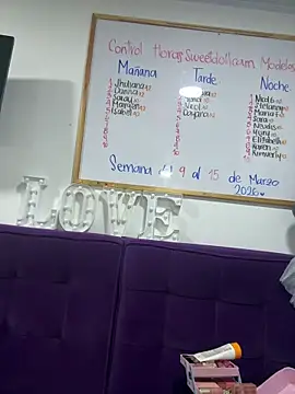   Nahomy online show from March 12, 12:08 pm