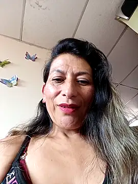 Lucia Rios online show from April 19, 6:10 pm