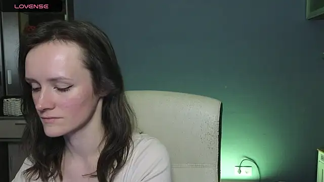 Tender Swan online show from April 6, 9:38 pm