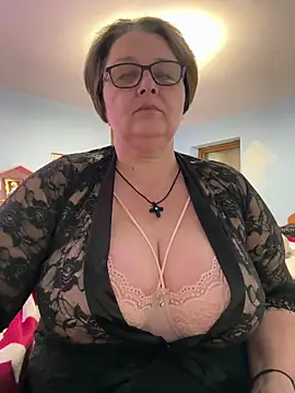 I amArquette online show from March 30, 1:54 pm