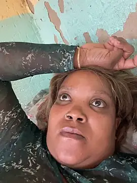 friendlybitch22 online show from April 14, 2:17 pm