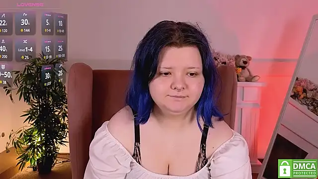 Lunaar  online show from March 25, 7:33 am