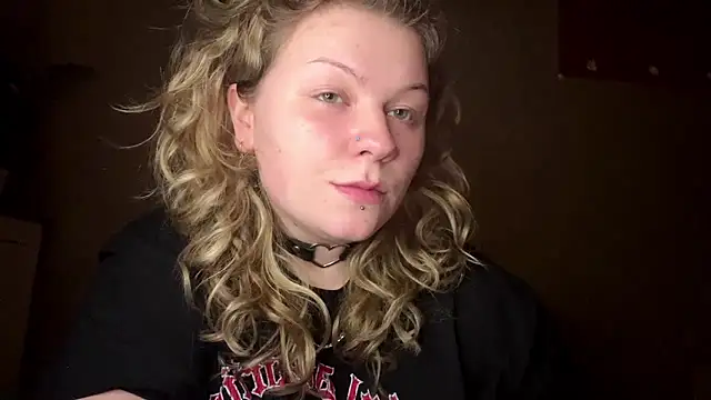 YoungAlina online show from April 9, 6:35 pm