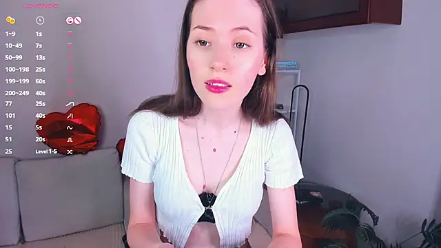 OdiIiaChavarria online show from April 14, 1:22 pm