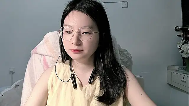 Eeya-36 online show from April 13, 12:39 pm