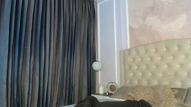 LiaTrainor online show from March 9, 12:41 pm