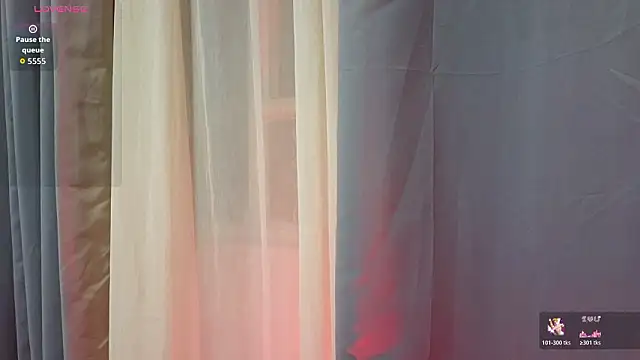 Emma Revees online show from March 31, 5:40 am