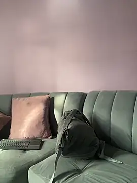 Im Luuu online show from March 20, 1:05 pm