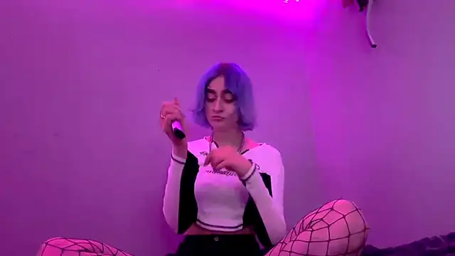 PeachyLuna online show from March 2, 5:19 pm