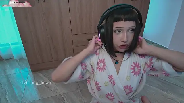 ling meow online show from June 12, 1:19 pm