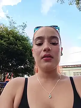 isabella ferrer99 online show from April 17, 10:34 pm