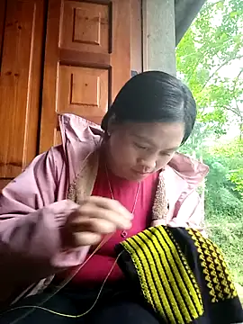 Mayxinh love online show from April 1, 1:50 am