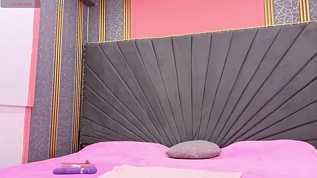 Kaely-Hot- online show from March 4, 3:07 pm