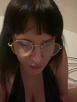 Xlilli69X online show from April 10, 8:59 pm