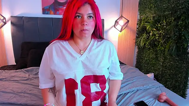 Mariee bloom online show from March 18, 4:06 am