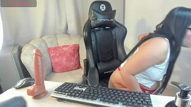 IVONE ASHAR online show from March 18, 3:50 pm