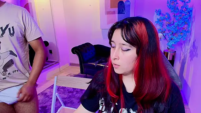 TarlyWho online show from April 1, 1:41 pm