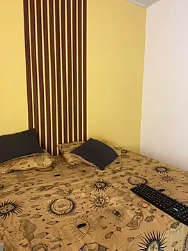 Chandra Yusef online show from April 21, 5:09 pm