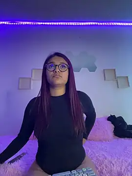 Daliila 11x online show from April 22, 3:25 am