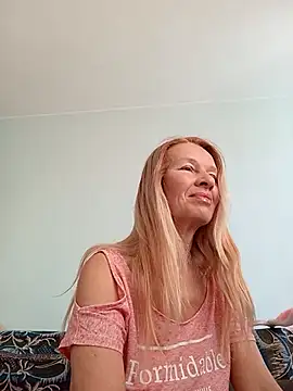 ViktoriaSexi1 online show from March 15, 6:48 am