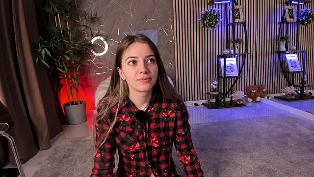 Velvet Spell online show from April 21, 3:24 am