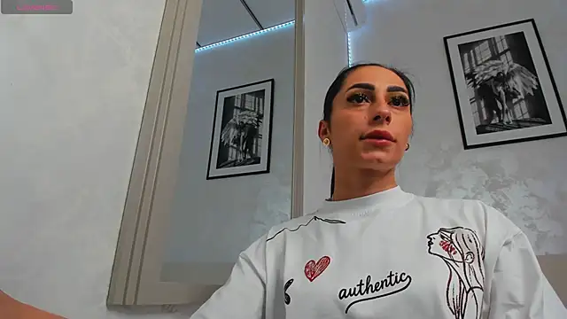 ZeynepX online show from April 23, 9:28 pm