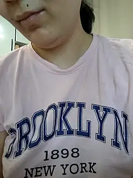 Emi hot1 online show from April 3, 2:15 pm