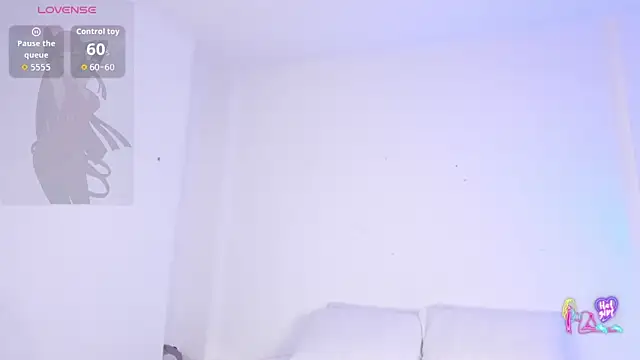 Eve-01 online show from April 29, 7:30 pm