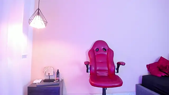 liapinket online show from April 16, 1:44 pm