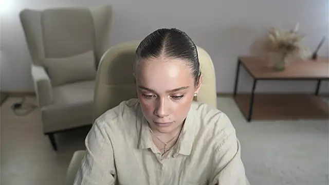 MeriPhelan online show from March 9, 9:01 am