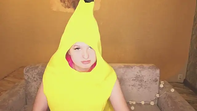 Banana Bowl online show from March 6, 9:04 am