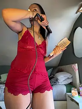 Saskia xx online show from April 21, 8:32 am