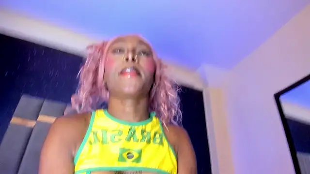 ChannelQueen online show from June 11, 4:09 am
