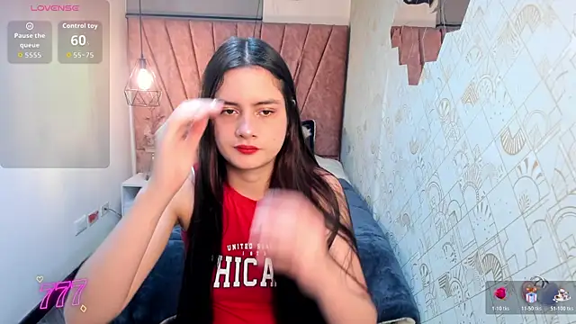 Zoe  Taylor   online show from March 27, 11:55 am