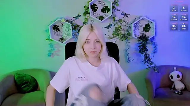  sabrina moore online show from August 2, 6:44 pm