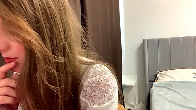 Kissme Kira online show from April 23, 9:17 am