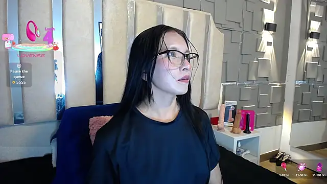 Chloe16  online show from May 7, 9:07 pm