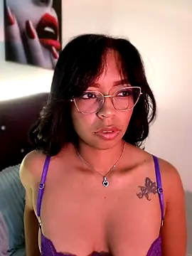 nathyjonees online show from May 20, 10:23 am