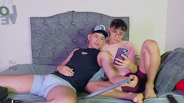 logan andrew online show from March 13, 7:59 pm