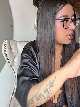 chanell pinkk online show from March 19, 2:32 pm