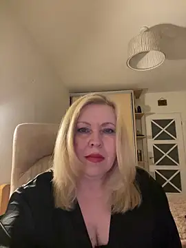 JanieLight53 online show from June 13, 9:23 pm