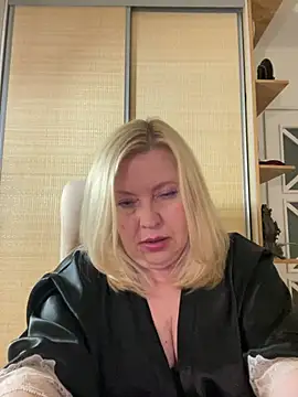 JanieLight53 online show from August 2, 10:02 pm