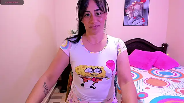 sara florez12 online show from May 29, 11:30 am