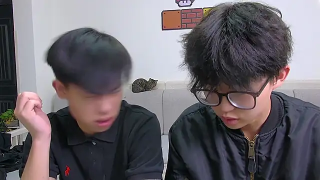 Similu-001 online show from April 17, 4:25 am