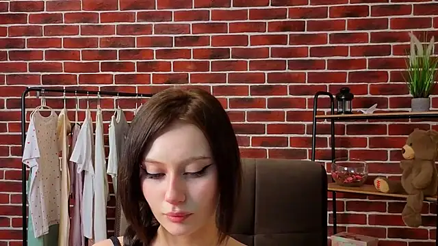 MargarettHampton online show from March 27, 1:23 pm